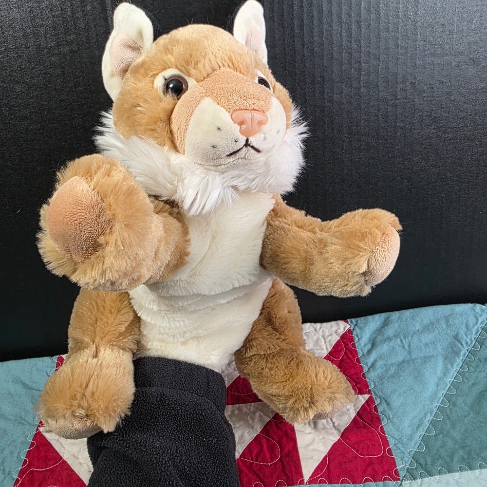 Wildlife Artists Lynx Bobcat Hand Puppet Plush Tan White Brown 11 Inch